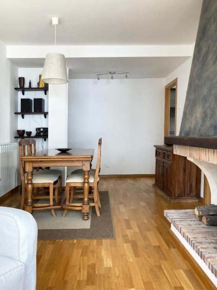 Apartamento Tarmanones Ескариля Екстериор снимка
