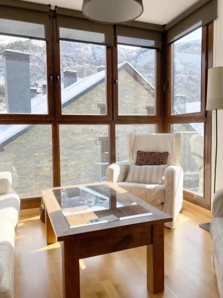 Apartamento Tarmanones Ескариля Екстериор снимка